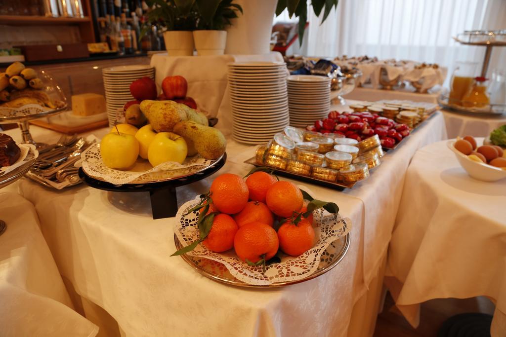 Greif Hotel Maria Theresia Trieste Exterior photo