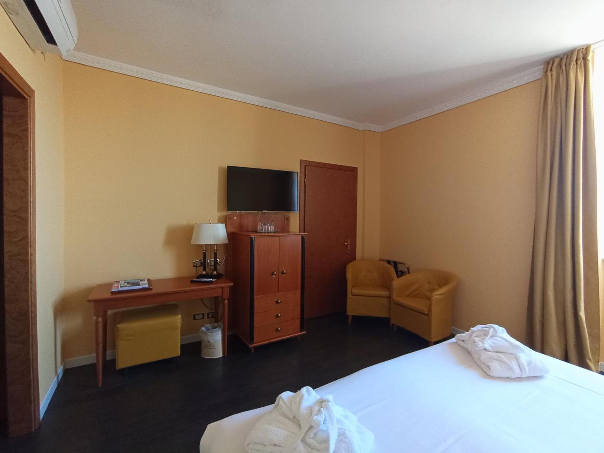 Greif Hotel Maria Theresia Trieste Exterior photo